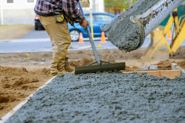 Best Commercial Concrete Services in Madelia, MN